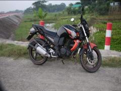 Yamaha FZs